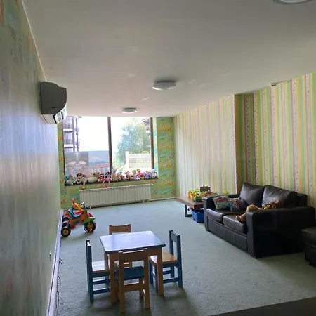 M&r C13 - Terra Complex