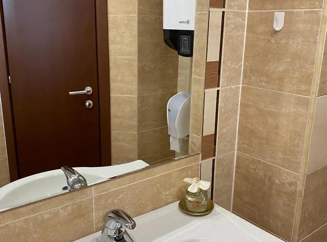 M&r C13 - Terra Complex Razlog